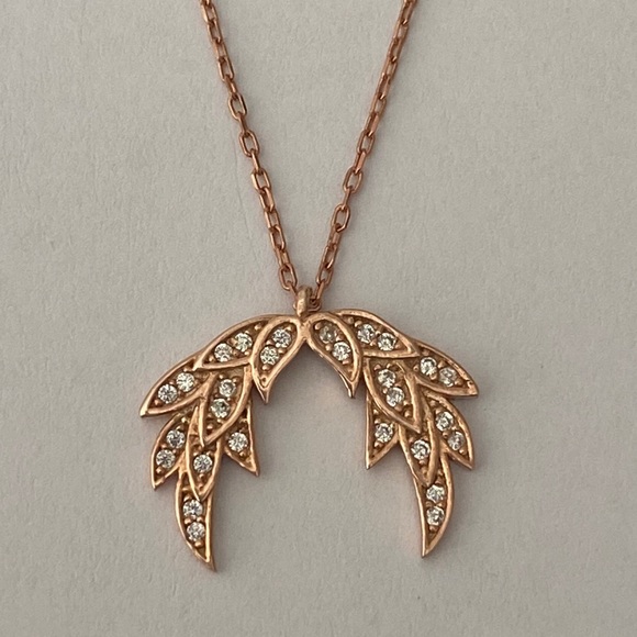 Jewelry - 😇Angel wing necklace cz 925 sterling silver